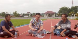 Gaya Edwin Pratama Putra, Anggota MPR RI Saat Mengunjungi Stadion Tuanku Tambusai