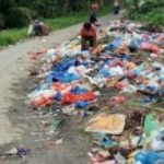 Pinggiran Jalan Kelurahan Jamban Kecamatan Mandau Bengkalis Dipenuhi Tumpukan Samapah