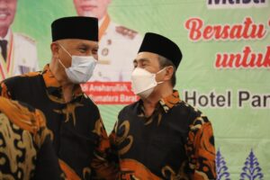 Pelantikan Pengurus IKA Unand Riau Dihadiri Dua Gubernur